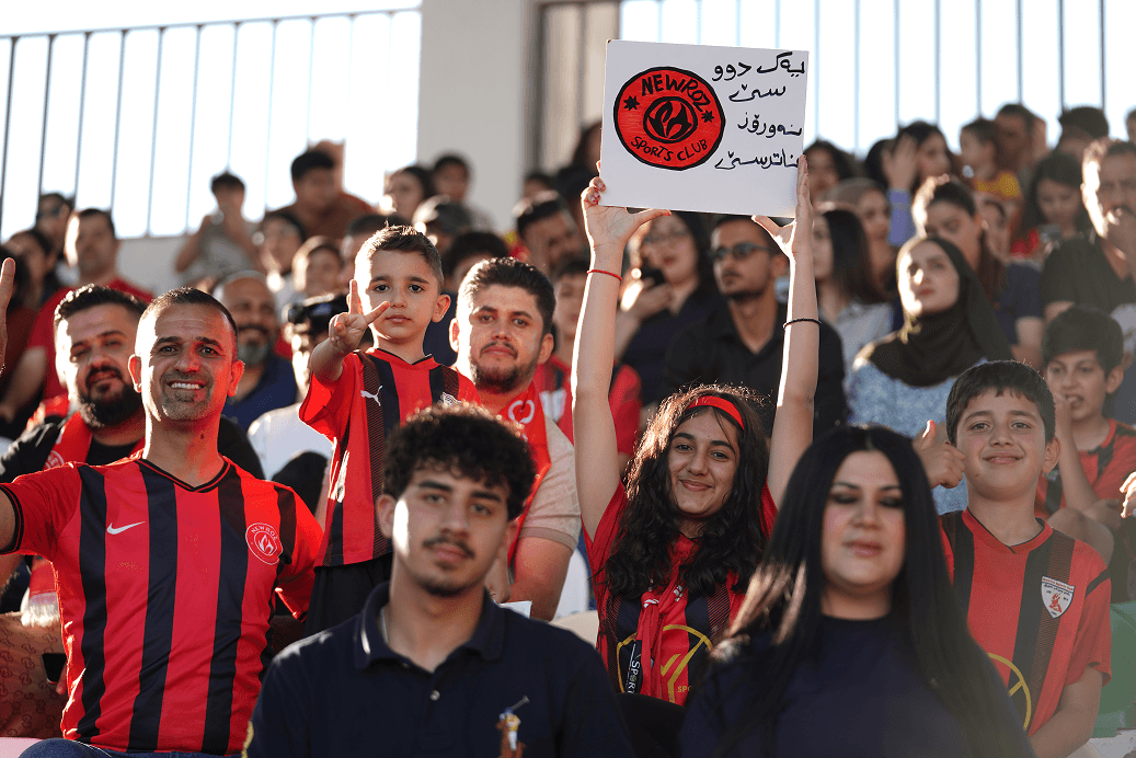 Newroz SC supporters moment 6